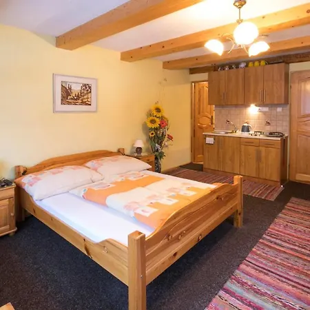 Drevenica Mak Kristian アパート Kvačany